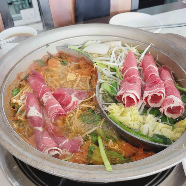 신라샤브샤브칼국수 대표 사진