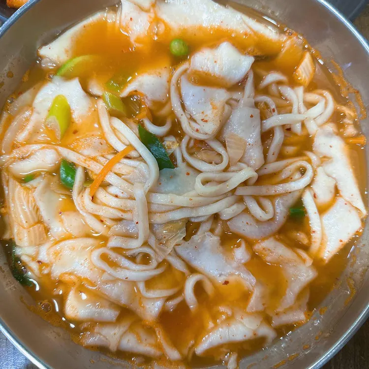 천천골 국수앤수제비 대표 사진
