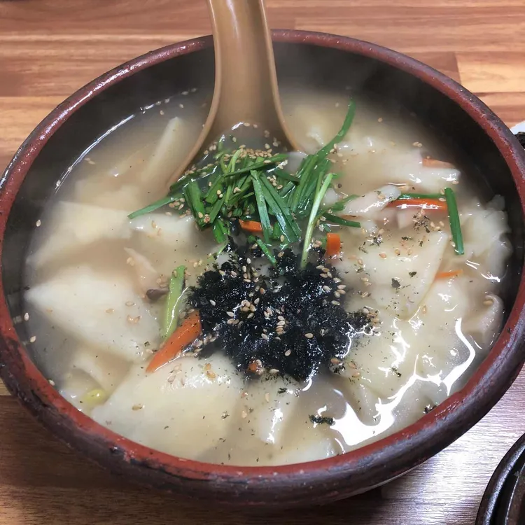 전통항아리수제비 대표 사진