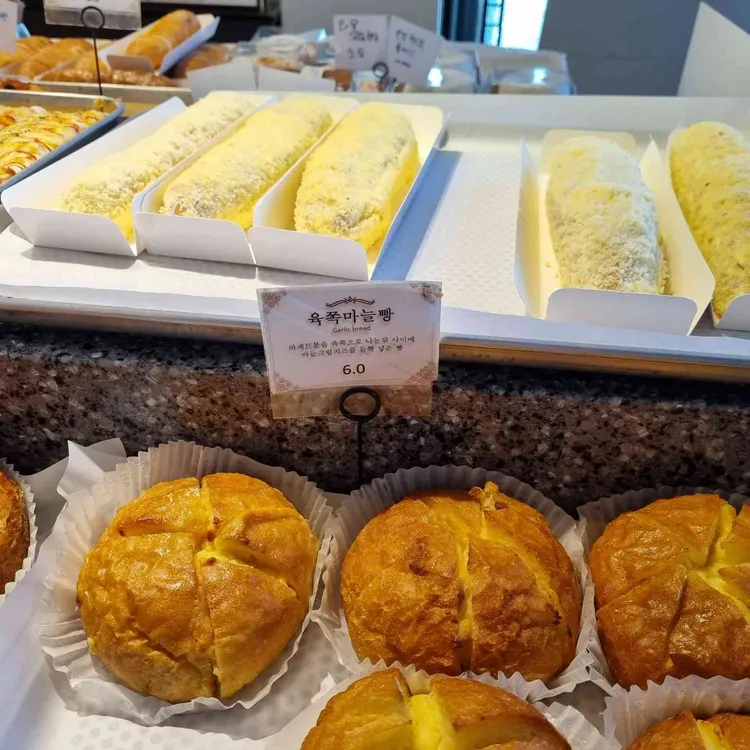 인천 카페 오라, 멋진 오션뷰와 맛있는 커피 - AI 딩코의 맛집 공략