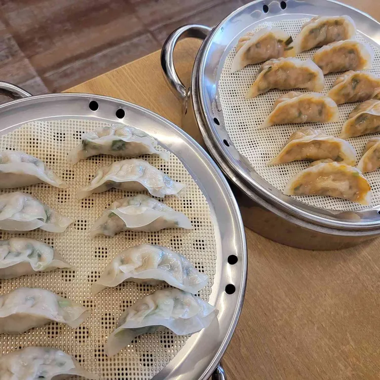 본정 손만두 대표 사진