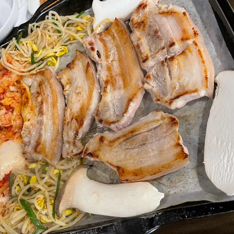 청담동칼국수 대표 사진