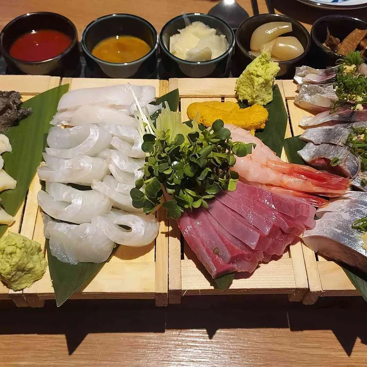 천하 대표 사진