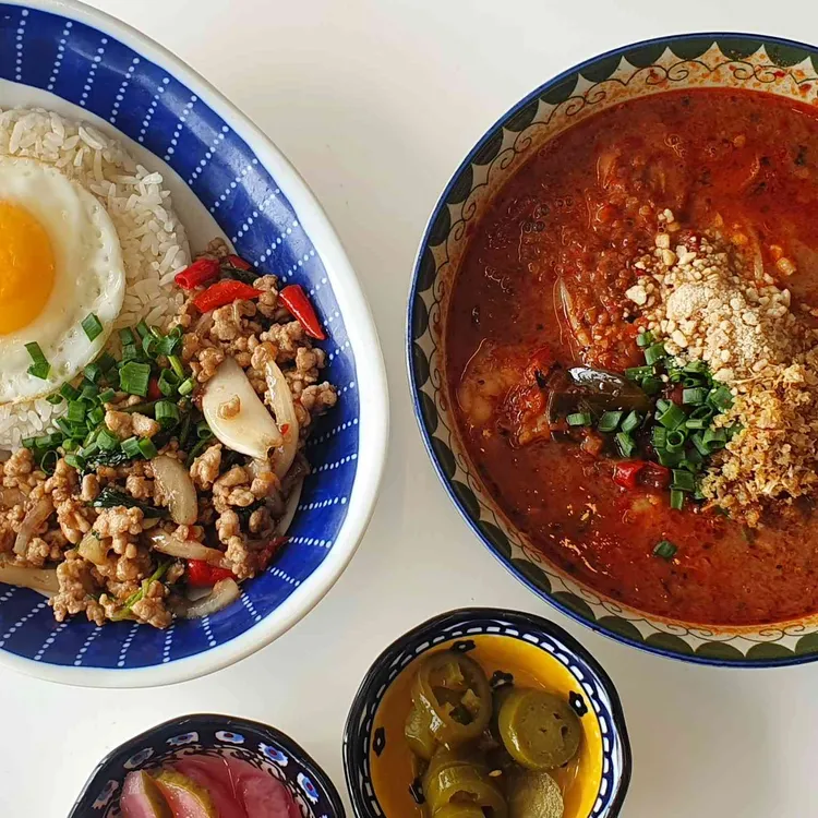 SOMBAT 대표 사진