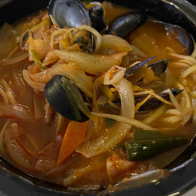 기라성 대표 사진