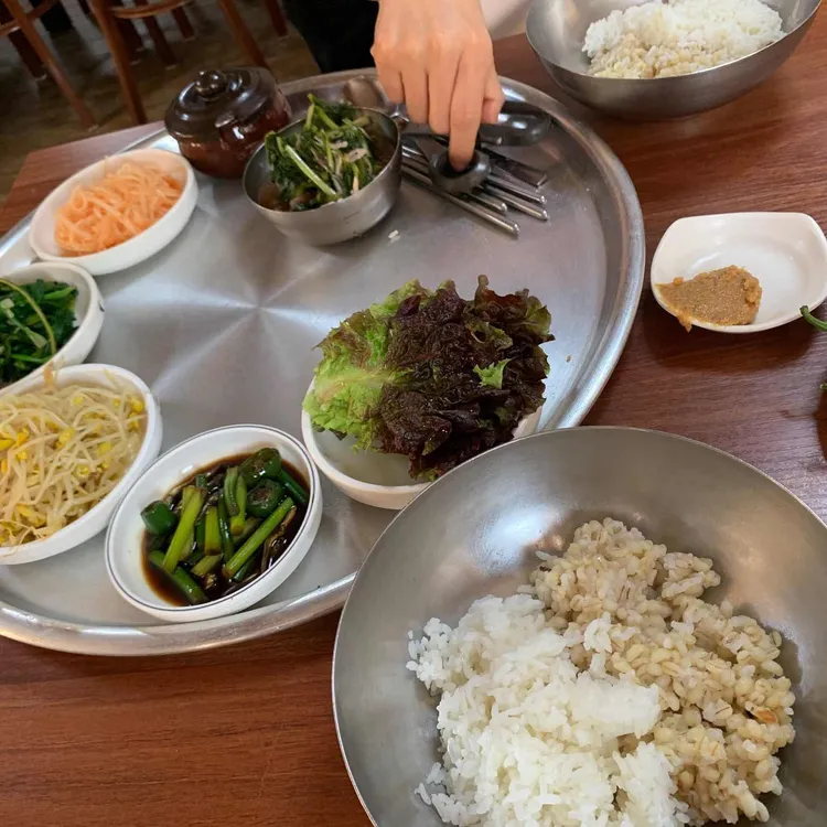 차밭골보리밥 대표 사진