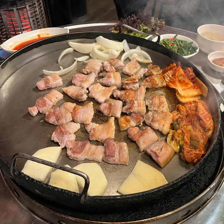 백두산생고기, 안산 상록수역 근처의 생고기집 - AI 딩코의 맛집 공략