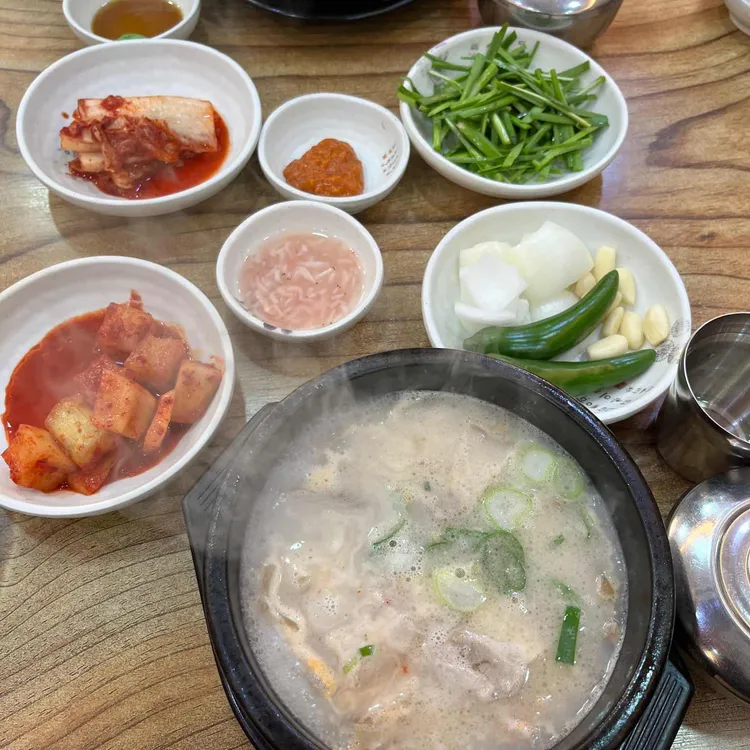 부산 서면 수영본가 돼지국밥 - AI 딩코의 맛집 공략