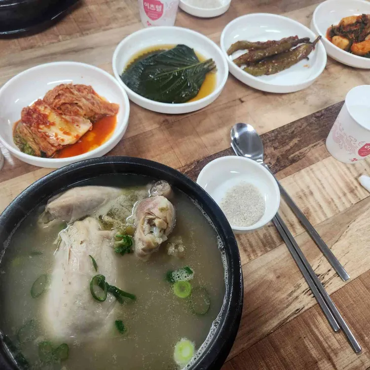 장군녹두삼계탕 대표 사진