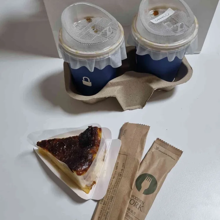 홀드커피 대표 사진