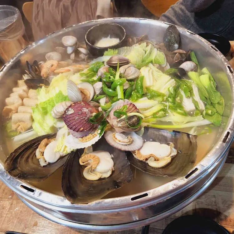 택이네 조개전골 대표 사진