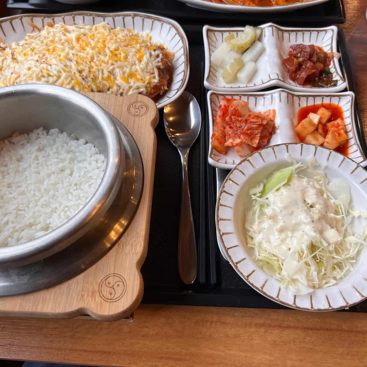 지평돈가스솥밥 대표 사진