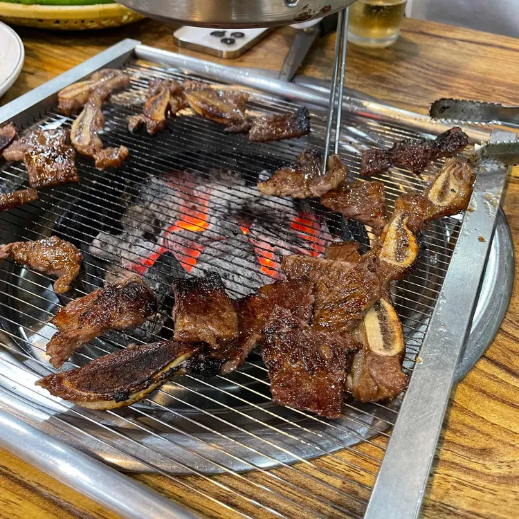 동촌숯불갈비 대표 사진