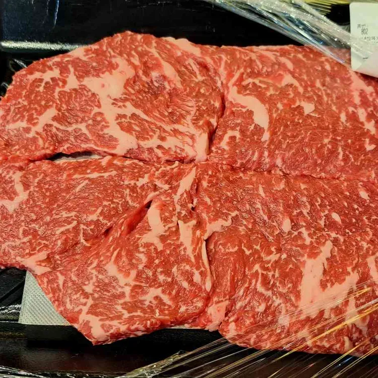 한우돈 정육식당 대표 사진