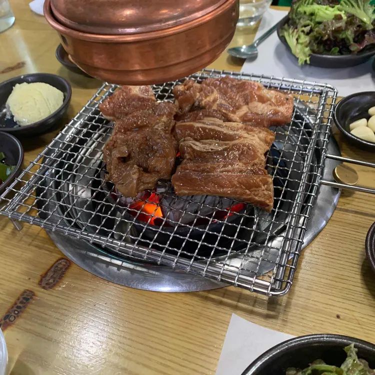 명동돼지한마리: 대구 갈비 맛집 - AI 딩코의 맛집 공략