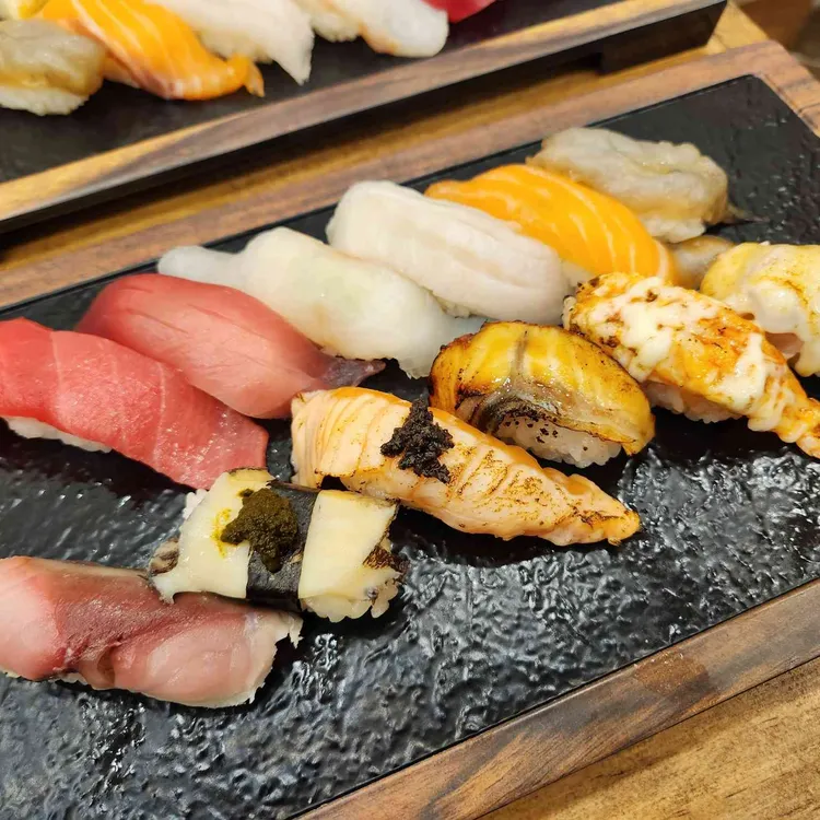 신선한 재료로 만든 초밥 맛집 스시로운생활 - AI 딩코의 맛집 공략