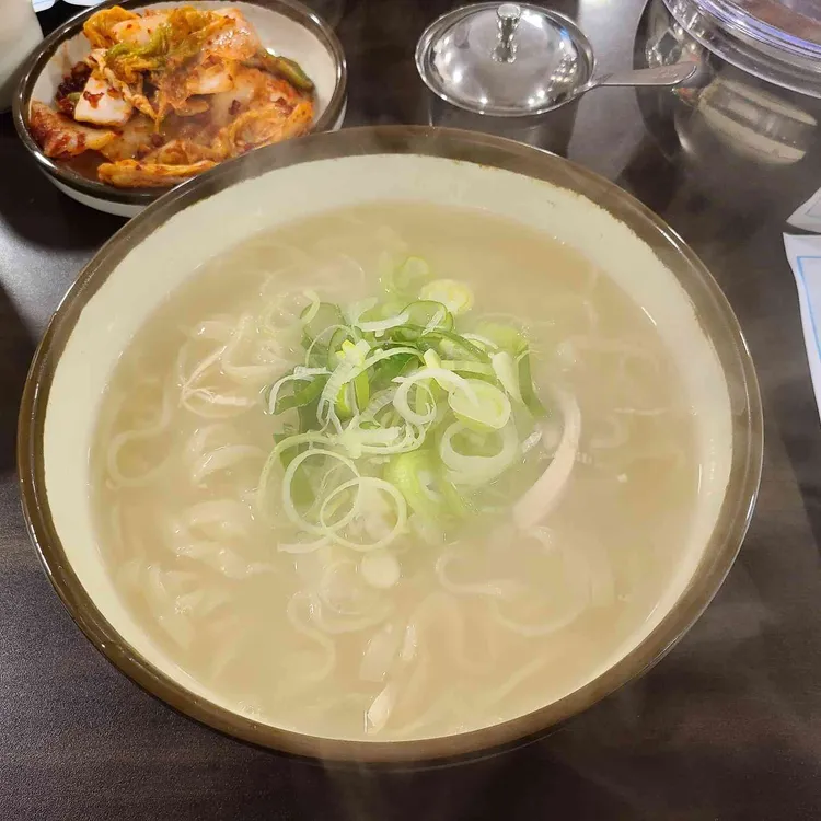 두루라 칼국수 대표 사진