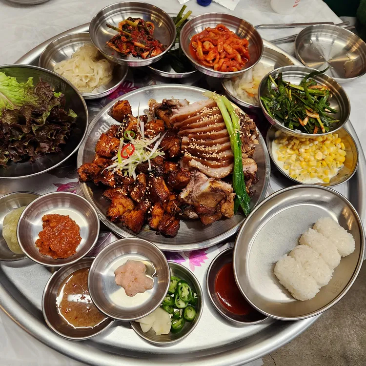 완미족발 대표 사진