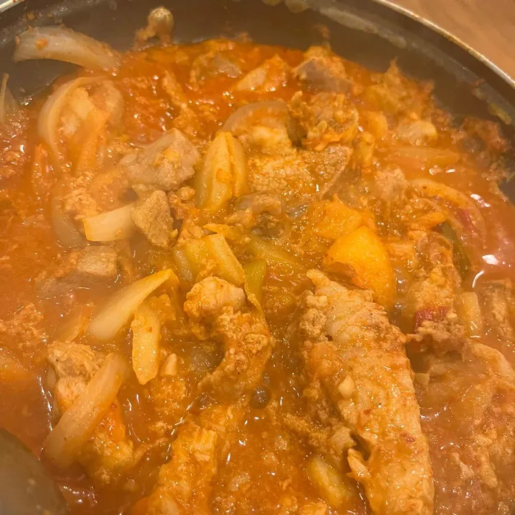 보물촌꺼먹돼지두루치기 대표 사진