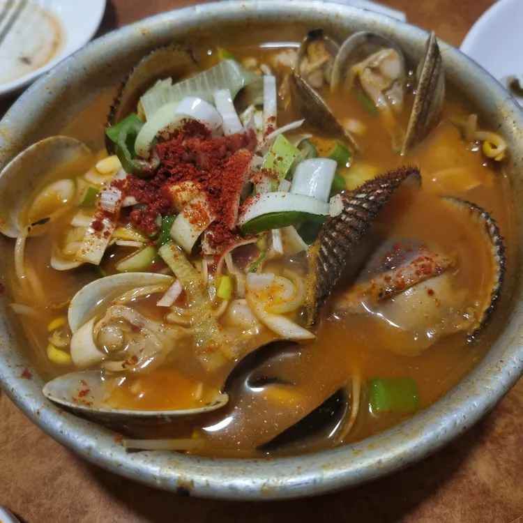 서촌계단집, 해산물의 정겨운 포차 체험 - AI 딩코의 맛집 공략