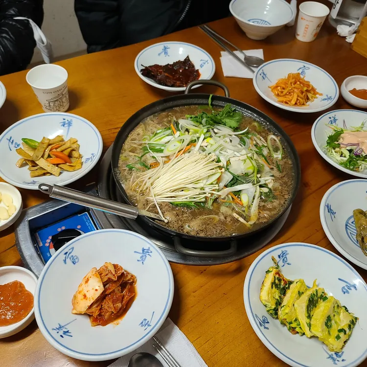 향나무집 대표 사진