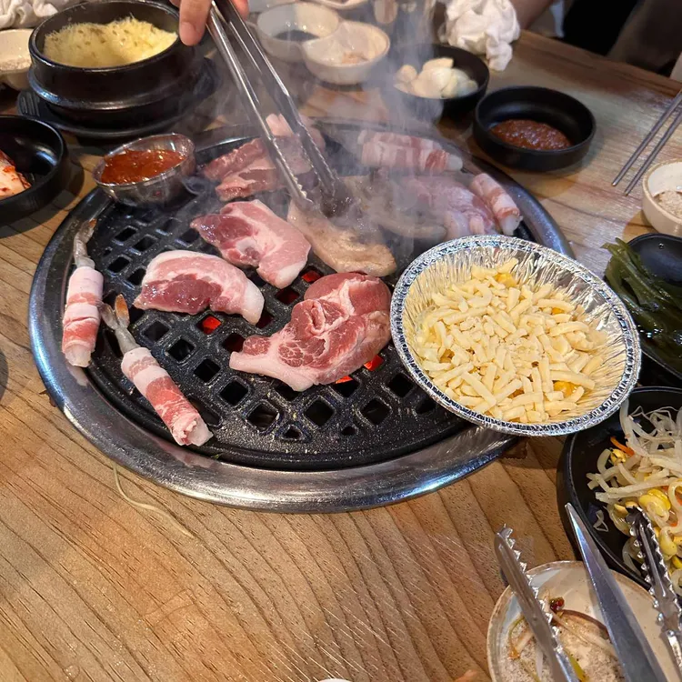 아저씨 대표 사진