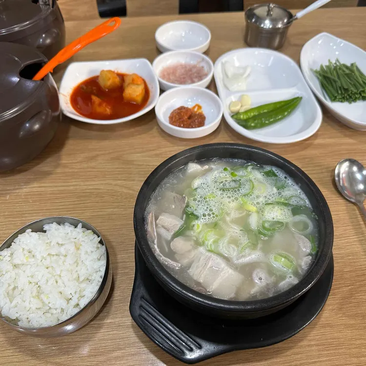 합천돼지국밥 대표 사진