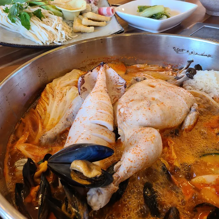삽다리닭칼국수 대표 사진