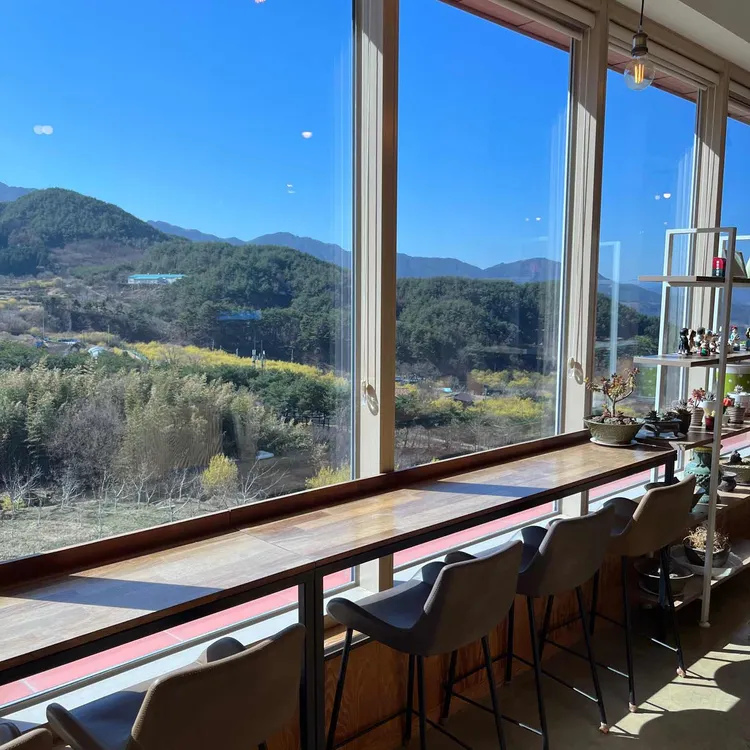 산수유고장북카페 대표 사진