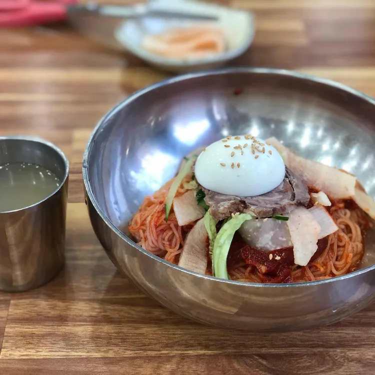 용밀면 대표 사진