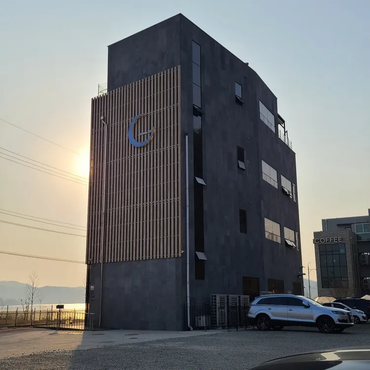 라쿠스205 대표 사진