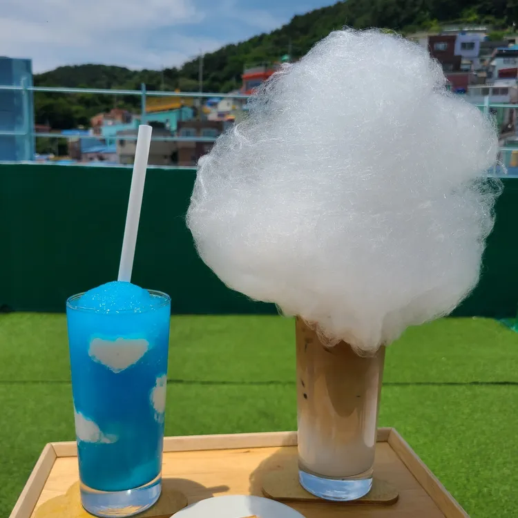 카페계단위푸른집 대표 사진