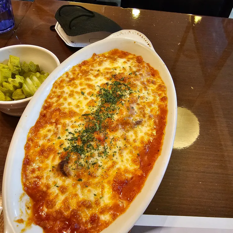 닐리 대표 사진