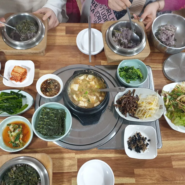 가야산아래 대표 사진