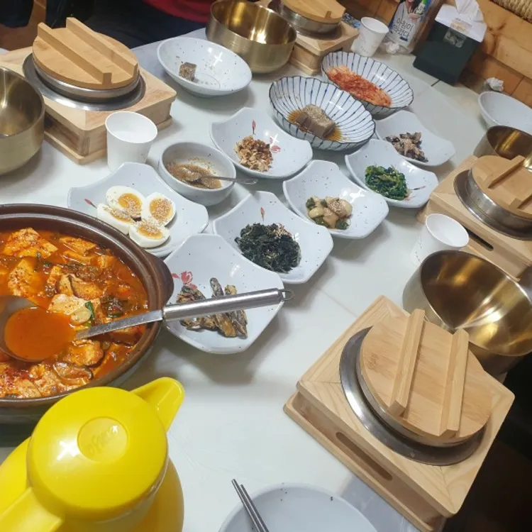 돌물레민속식당 대표 사진