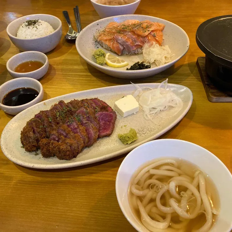 전포동의 규카츠 명소 소연옥, 버터에 구워 더 맛있게! - AI 딩코의 맛집 공략