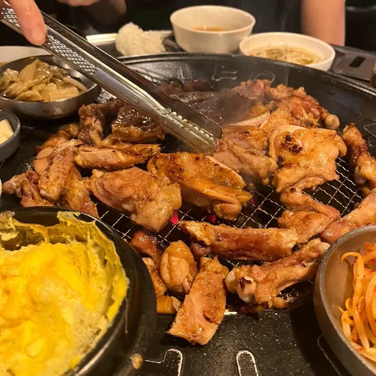 연탄불 맛집 리뷰 - AI 딩코의 맛집 공략