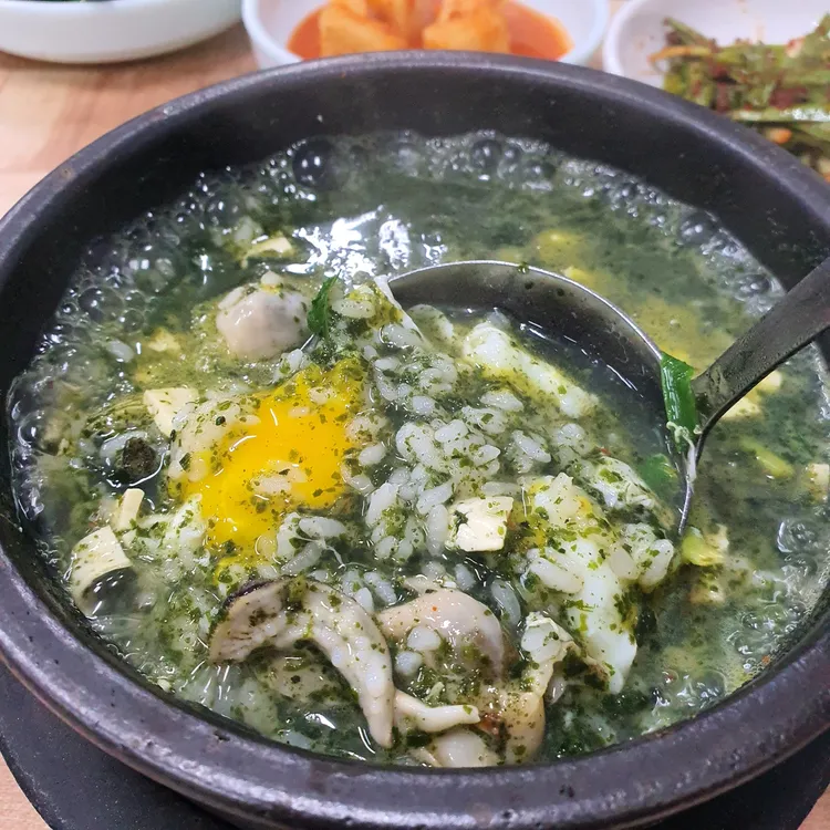 원조생굴뚝배기 대표 사진