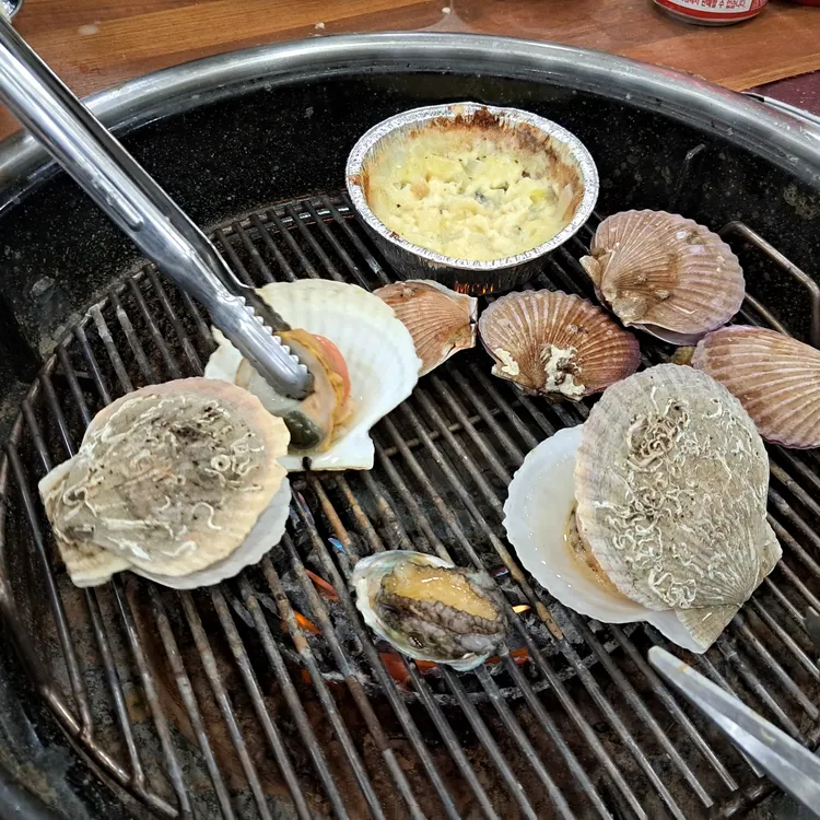 부곡무한조개구이&샐러디아 대표 사진