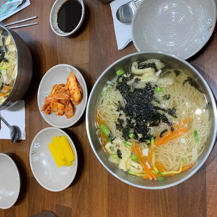 명품잔치국수 대표 사진