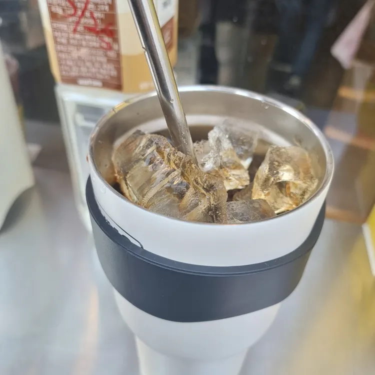 메가커피 대표 사진