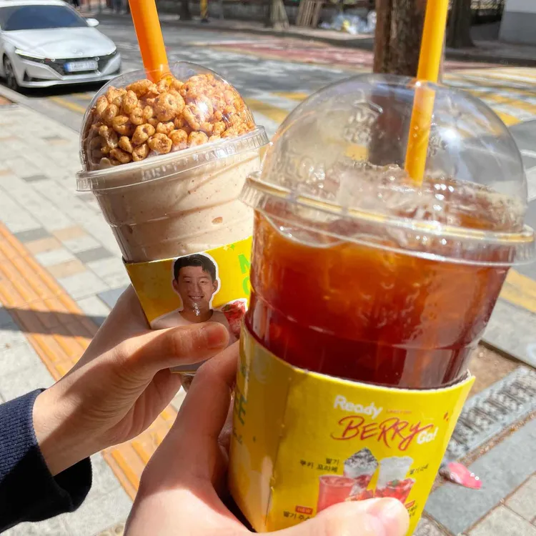 메가커피 대표 사진