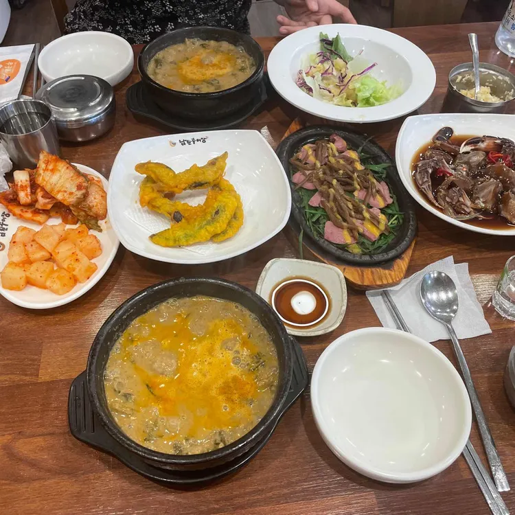 추오정: 게장과 오리고기 정식 인기메뉴 - AI 딩코의 맛집 공략