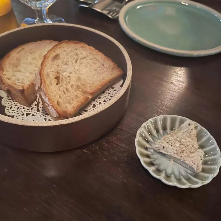 르지우 대표 사진