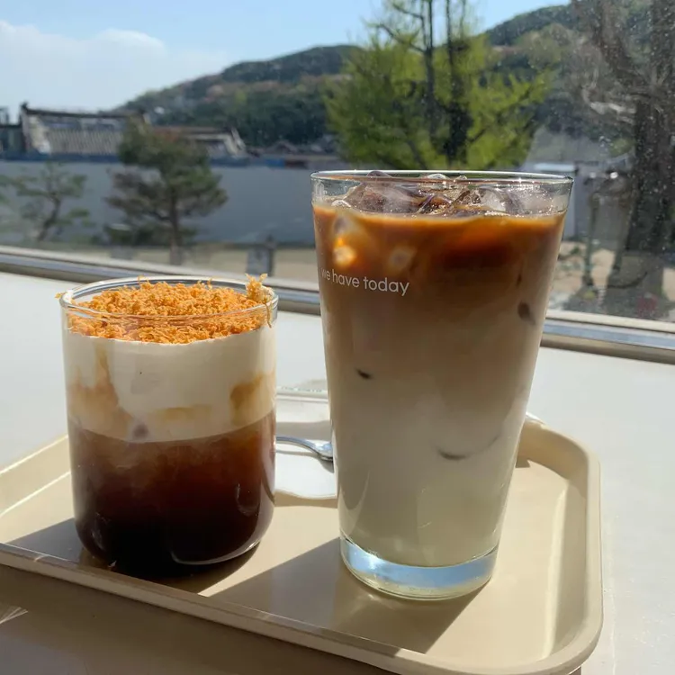 감성 카페 위해브투데이 - AI 딩코의 맛집 공략