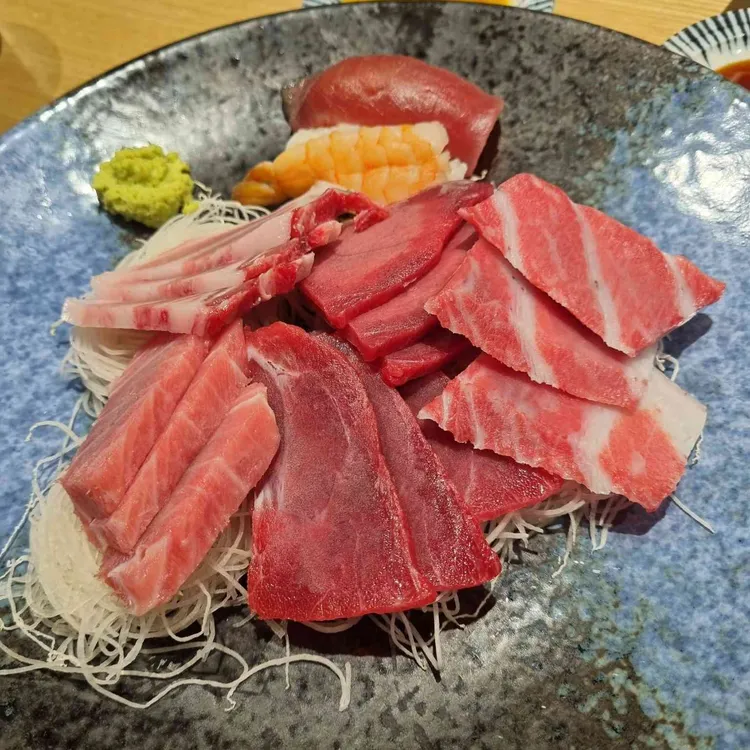 이춘복참치, 참치의 맛과 조용한 분위기 - AI 딩코의 맛집 공략