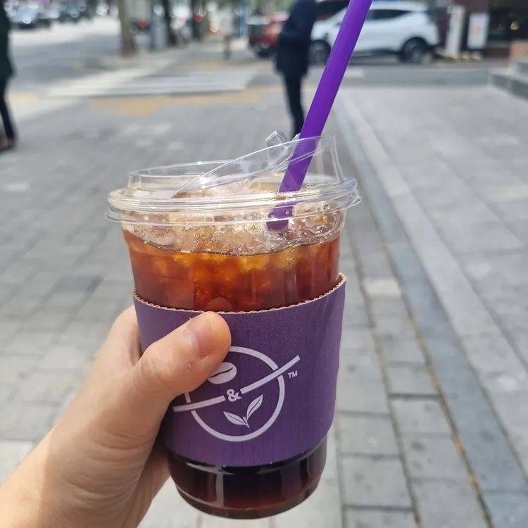 커피빈: 항상 맛있는 다양한 음식 - AI 딩코의 맛집 공략