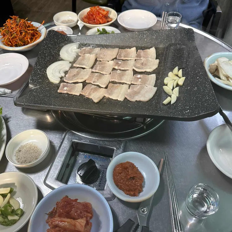 돼지집 대표 사진