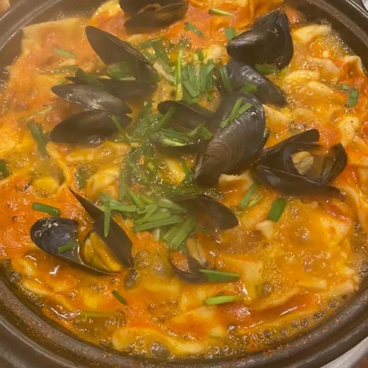 대전 갈마동 맛집 오한순손수제비 - AI 딩코의 맛집 공략