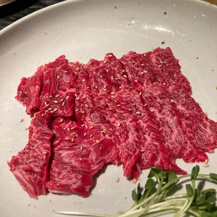 창고43, 고급 한우와 창고스페셜로 승부하는 강남역 맛집 - AI 딩코의 맛집 공략
